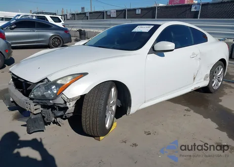 2013 Infiniti G37 Journey z USA, uszkodzony, nr VIN JN1CV6EK2DM920628
